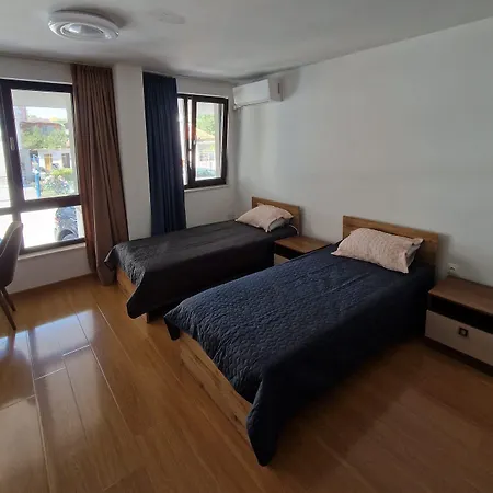 Zlaten Bryag Aparthotel *